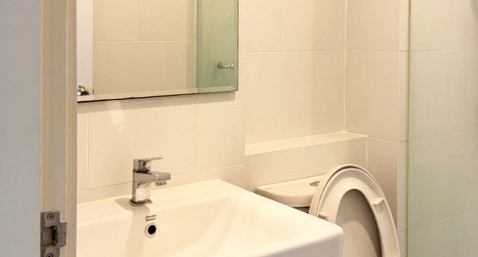 For sale 1 bed condo in Wang Thonglang, Bangkok