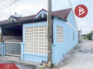 出售 2 卧室 联排别墅 在 Phan Thong, Chon Buri