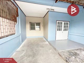 出售 2 卧室 联排别墅 在 Phan Thong, Chon Buri