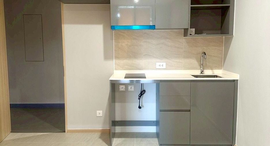 For sale 1 bed condo in Bang Na, Bangkok