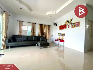 For sale 3 ベッドルーム house in Phan Thong, Chonburi