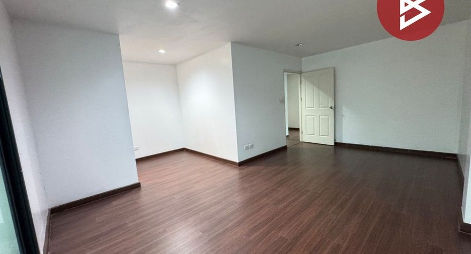 For sale 3 bedrooms townhouse in Mueang Pathum Thani, Pathum Thani