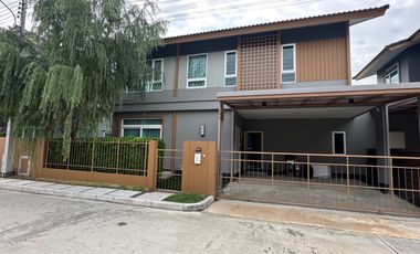 出售 3 卧室 独立屋 在 Lam Luk Ka, Pathum Thani