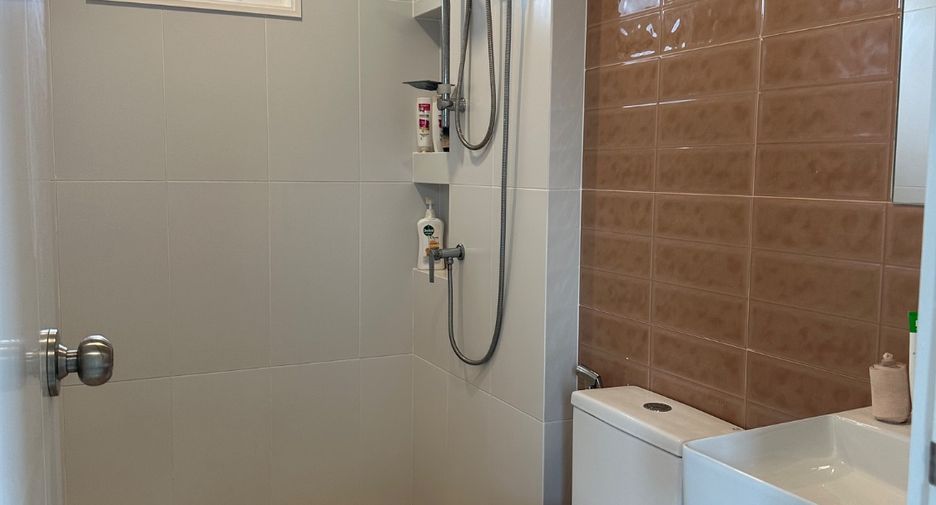 For sale 3 bedrooms house in Lam Luk Ka, Pathum Thani