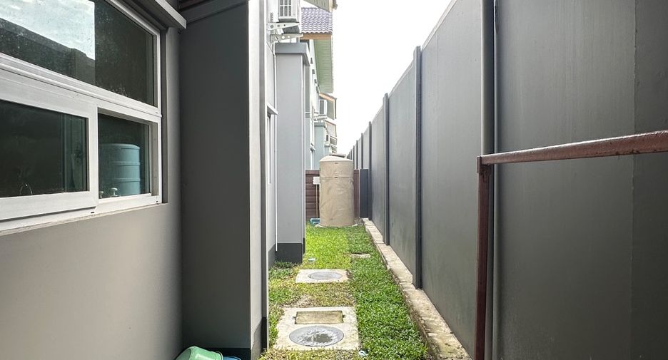 For sale 3 bedrooms house in Lam Luk Ka, Pathum Thani