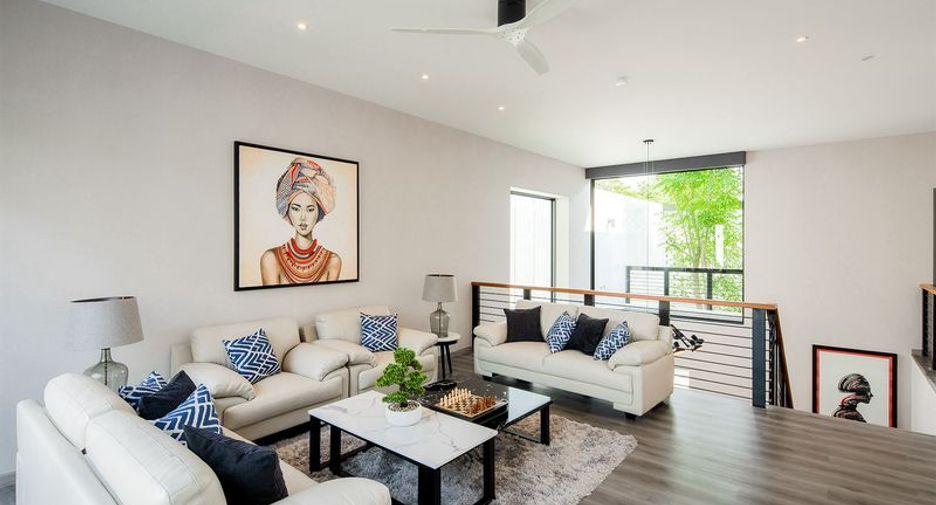 For rent 4 bedrooms villa in Hang Dong, Chiang Mai