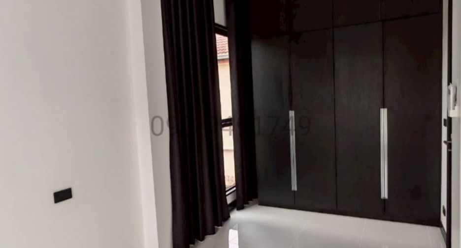 For rent 5 ベッドルーム house in Wang Thonglang, Bangkok