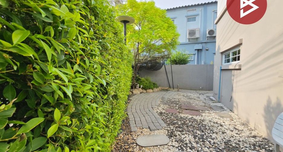 Casa adosada en venta de 2 habitaciones en Bang Yai, Nonthaburi