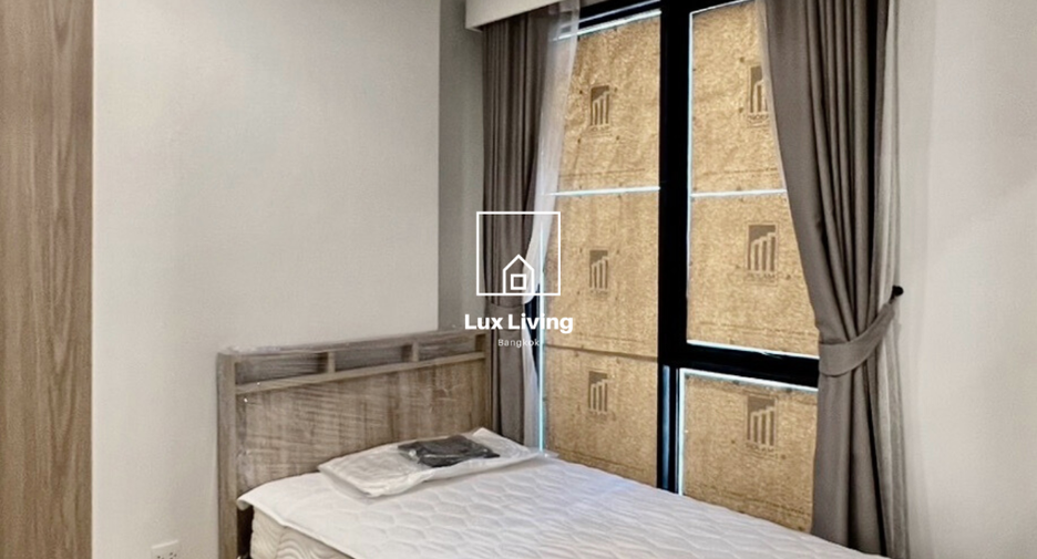For rent 2 bedrooms condo in Ratchathewi, Bangkok