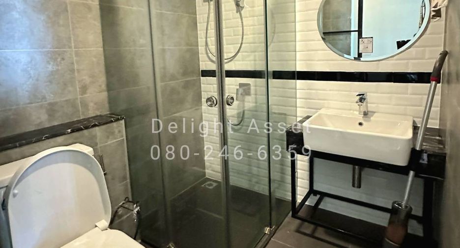 Condo en alquiler de 2 habitaciones en Bang Phlat, Bangkok