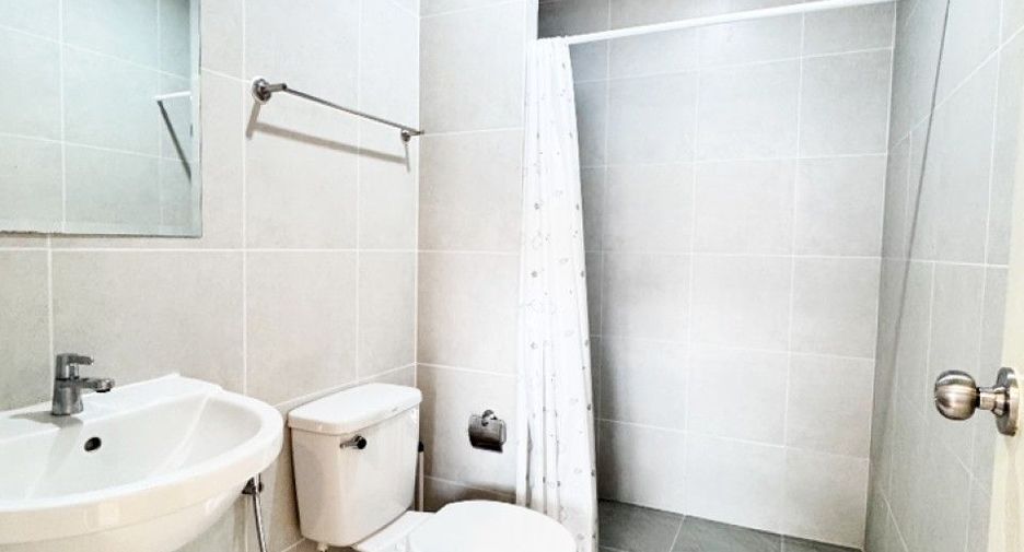 For sale 3 ベッドルーム townhouse in Lam Luk Ka, Pathum Thani
