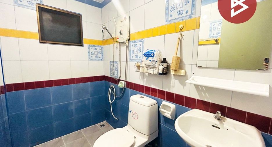 For sale 3 bedrooms townhouse in Mueang Chon Buri, Chonburi