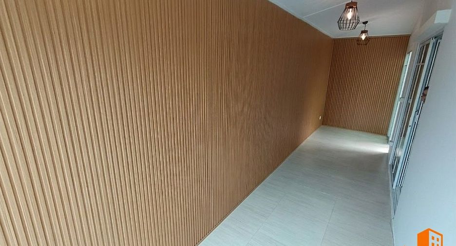 For sale 4 bedrooms house in Mueang Pathum Thani, Pathum Thani