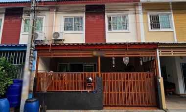 For sale 4 bedrooms townhouse in Min Buri, Bangkok
