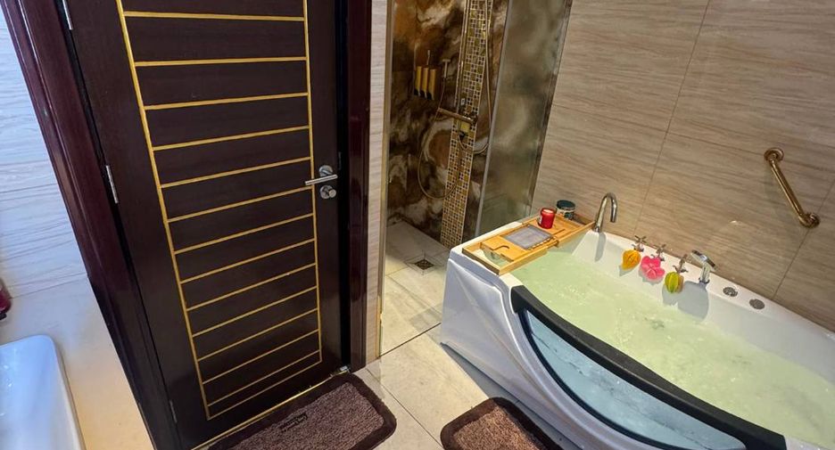 Wohnung zur Miete und zum Kauf mit 3 Zimmer in Bang Lamung, Chonburi