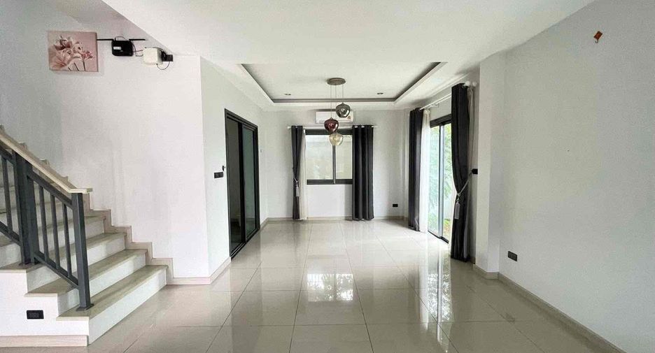 For rent 3 bedrooms house in Bang Lamung, Chonburi