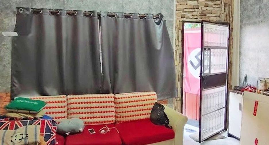 For sale 2 bedrooms townhouse in Mueang Samut Prakan, Samut Prakan