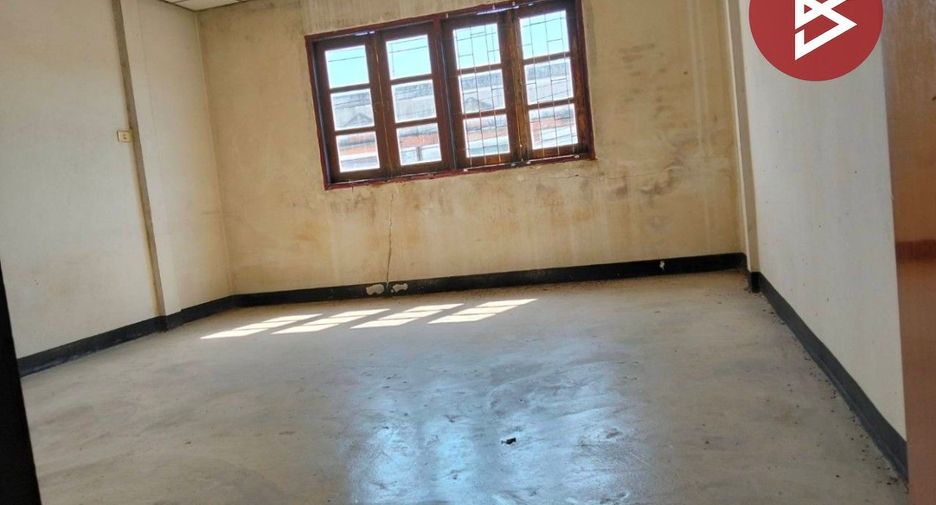 For sale 2 bedrooms townhouse in Ban Pho, Chachoengsao