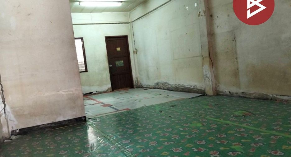 For sale 2 bedrooms townhouse in Ban Pho, Chachoengsao