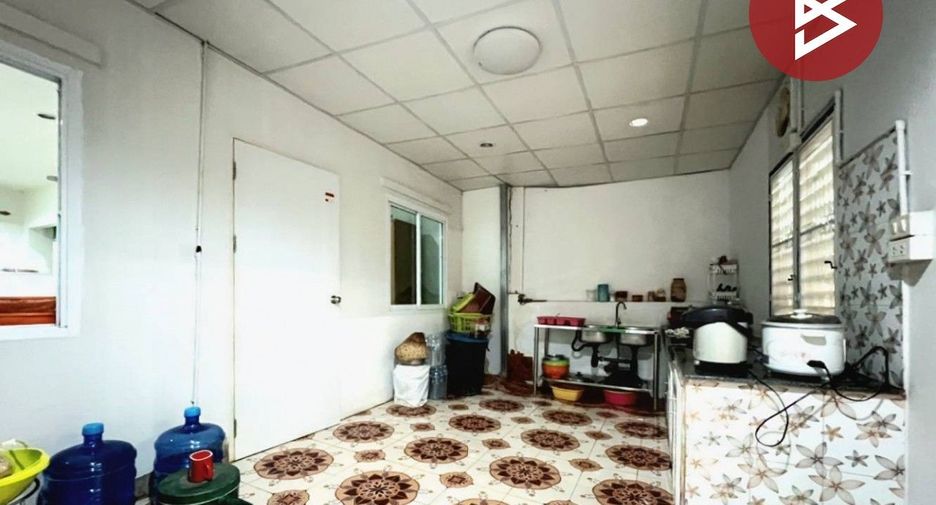 For sale 3 bedrooms townhouse in Bang Pakong, Chachoengsao