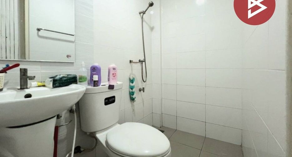 For sale 3 bedrooms townhouse in Bang Pakong, Chachoengsao