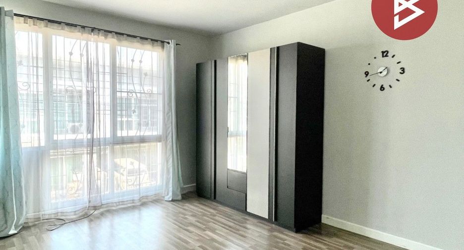 For sale 2 bedrooms townhouse in Bang Khae, Bangkok