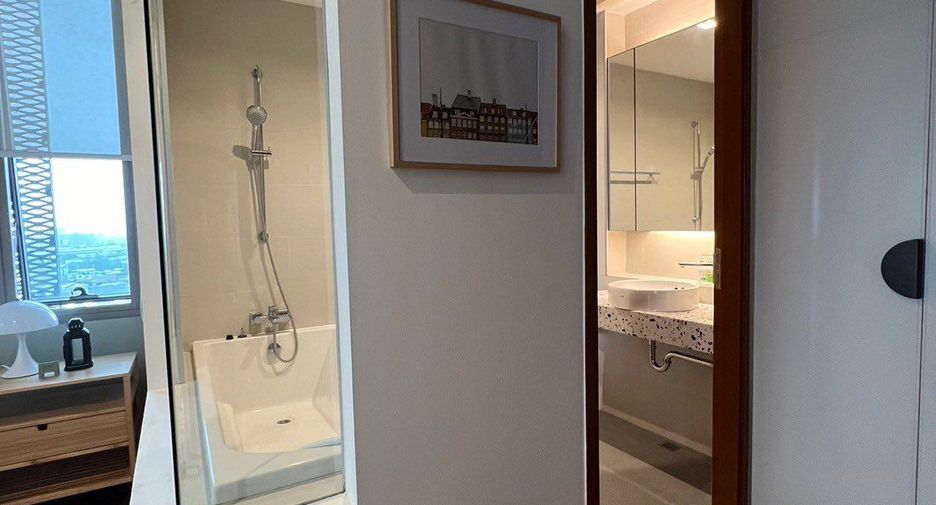 Condo en alquiler de 2 habitaciones en Khlong Toei, Bangkok