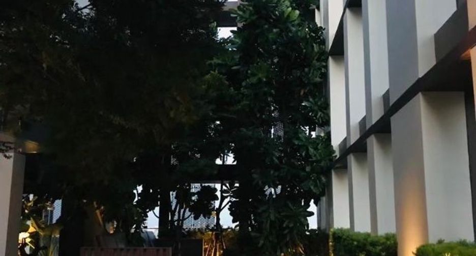 Condo en alquiler de 2 habitaciones en Khlong Toei, Bangkok