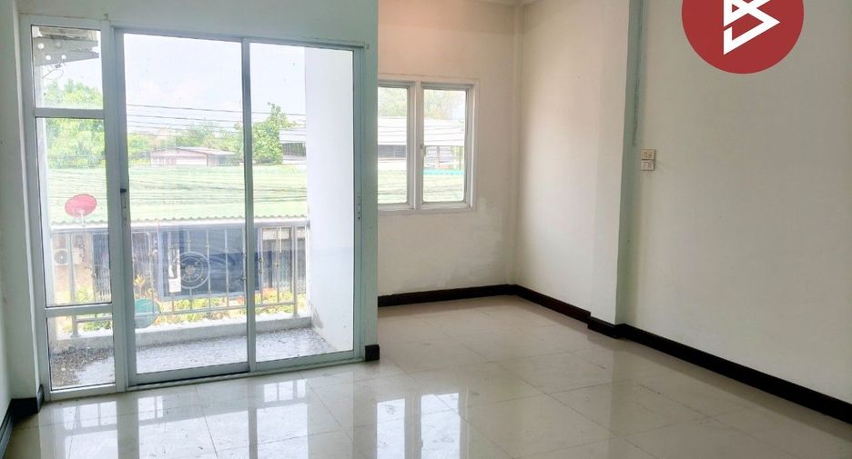 Gewerbefläche zum Kauf mit 3 Zimmer in Phanat Nikhom, Chonburi