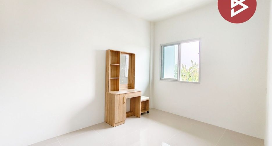 Reihenhaus zum Kauf mit 3 Zimmer in Sai Noi, Nonthaburi