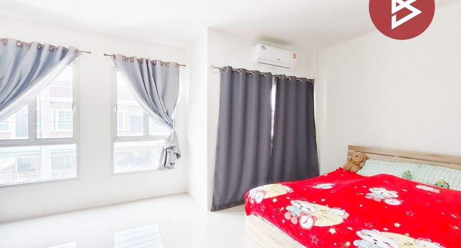 Reihenhaus zum Kauf mit 3 Zimmer in Sai Noi, Nonthaburi
