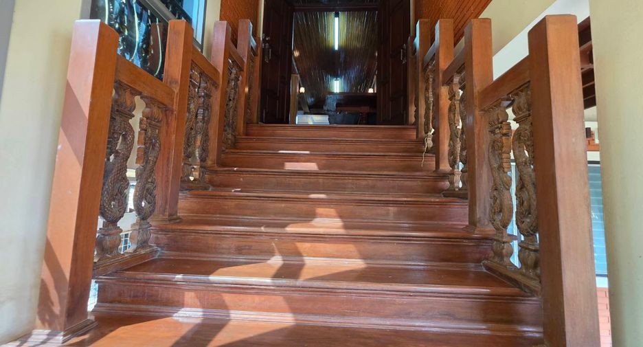 À louer 4 chambres maison à Mueang Chiang Mai, Chiang Mai