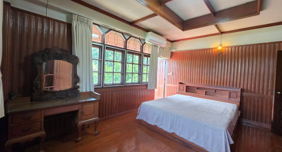 À louer 4 chambres maison à Mueang Chiang Mai, Chiang Mai