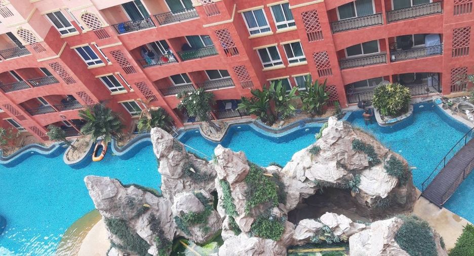 For sale 2 bedrooms condo in Jomtien, Pattaya