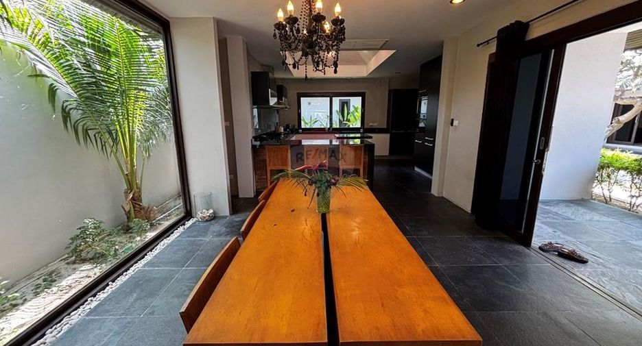 For rent 4 bedrooms villa in Ko Samui, Surat Thani