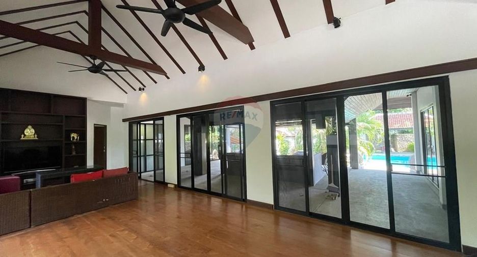 For sale 3 bedrooms villa in Ko Samui, Surat Thani
