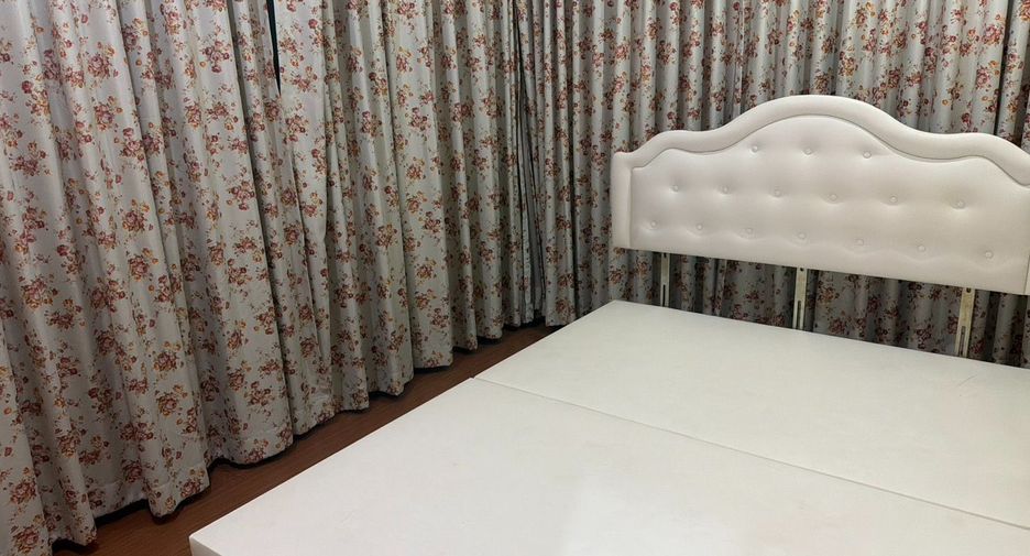 Haus zur Miete mit 6 Zimmer in Min Buri, Bangkok