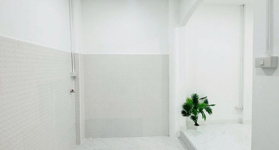 For sale 2 bedrooms townhouse in Don Mueang, Bangkok