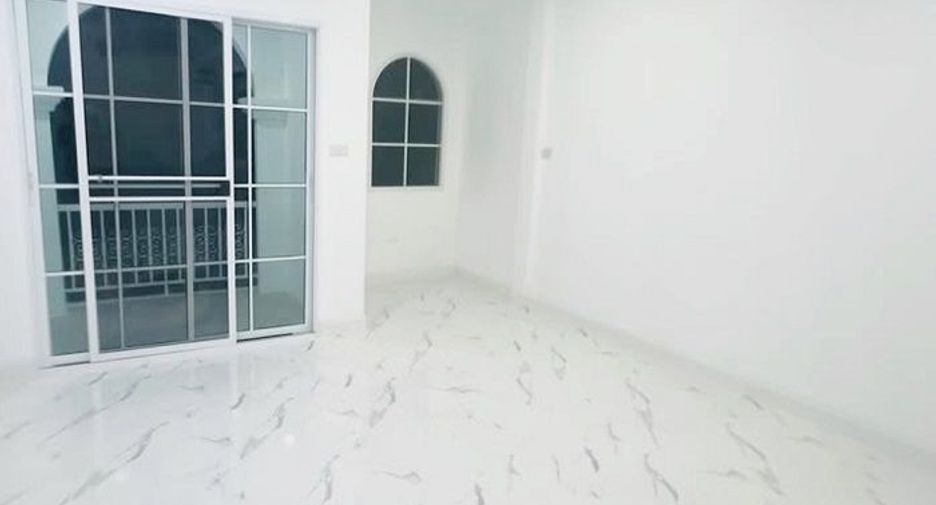 For sale 2 bedrooms townhouse in Don Mueang, Bangkok