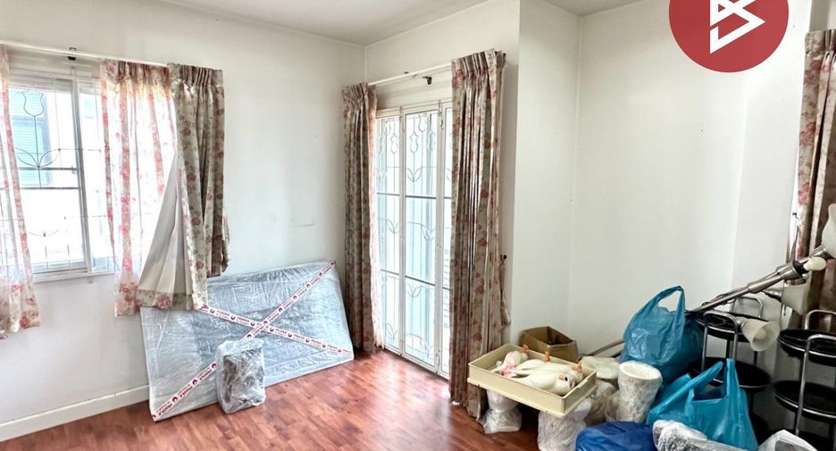 For sale 4 bedrooms townhouse in Bang Phli, Samut Prakan