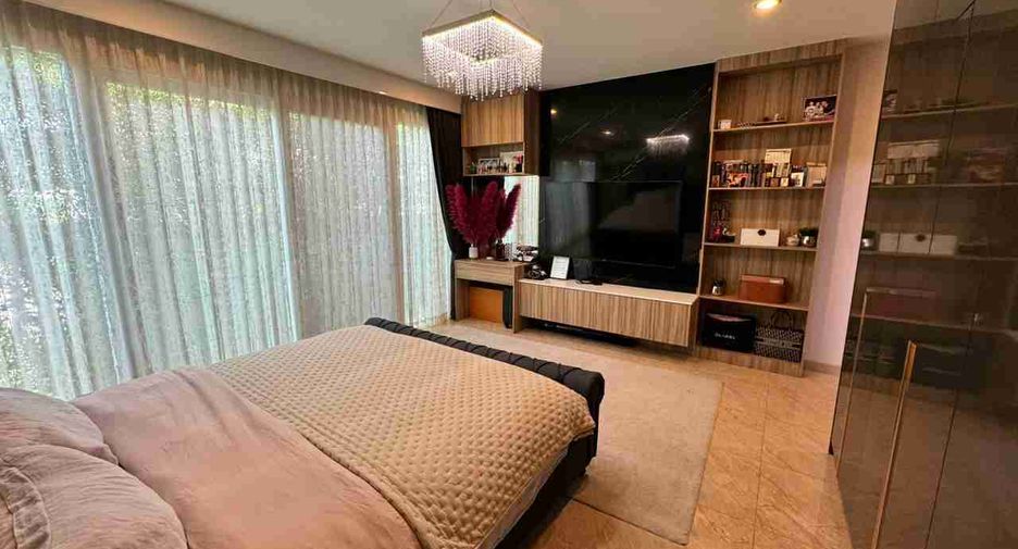 For sale 4 ベッドルーム villa in Sattahip, Chonburi