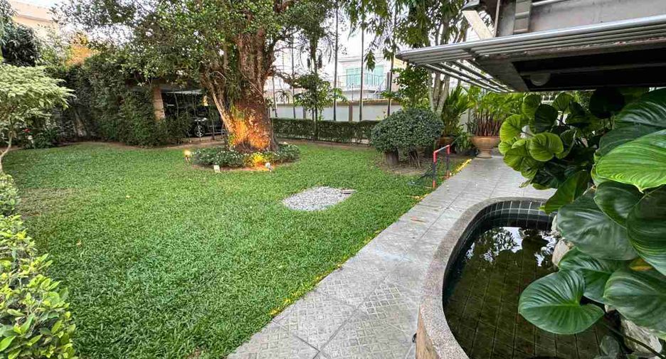 For sale 4 ベッドルーム villa in Sattahip, Chonburi