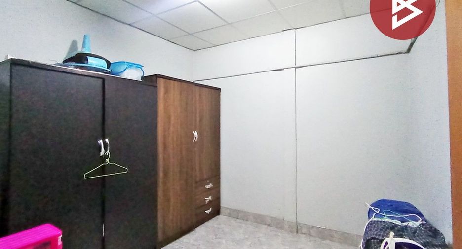 Casa adosada en venta de 2 habitaciones en Bang Len, Nakhon Pathom