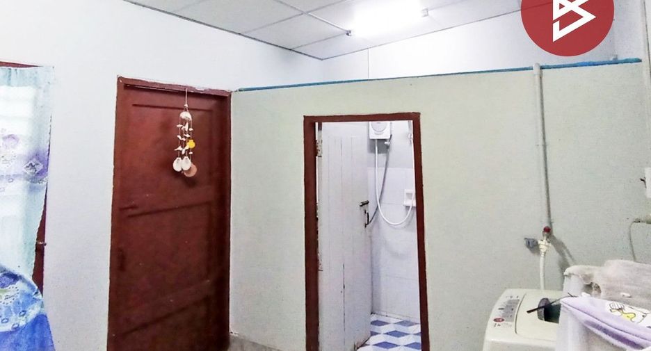 Casa adosada en venta de 2 habitaciones en Bang Len, Nakhon Pathom
