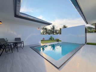 For rent 3 bedrooms villa in Mueang Phuket, Phuket