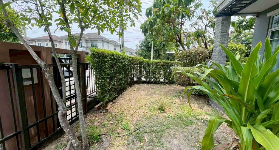 For rent and for sale 3 bedrooms house in Khan Na Yao, Bangkok