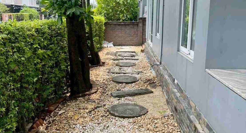 For rent and for sale 3 bedrooms house in Khan Na Yao, Bangkok