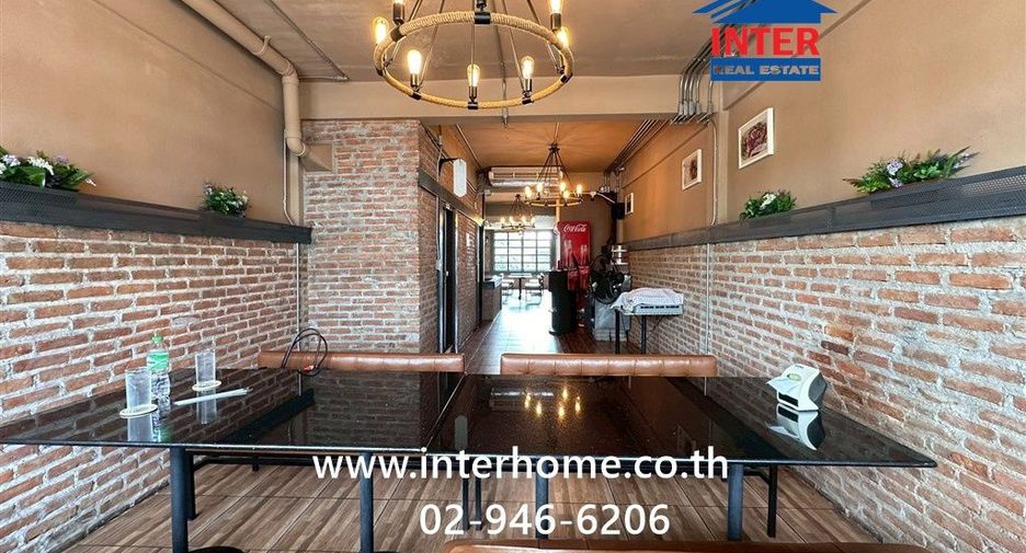 For sale 2 bedrooms retail Space in Suan Luang, Bangkok