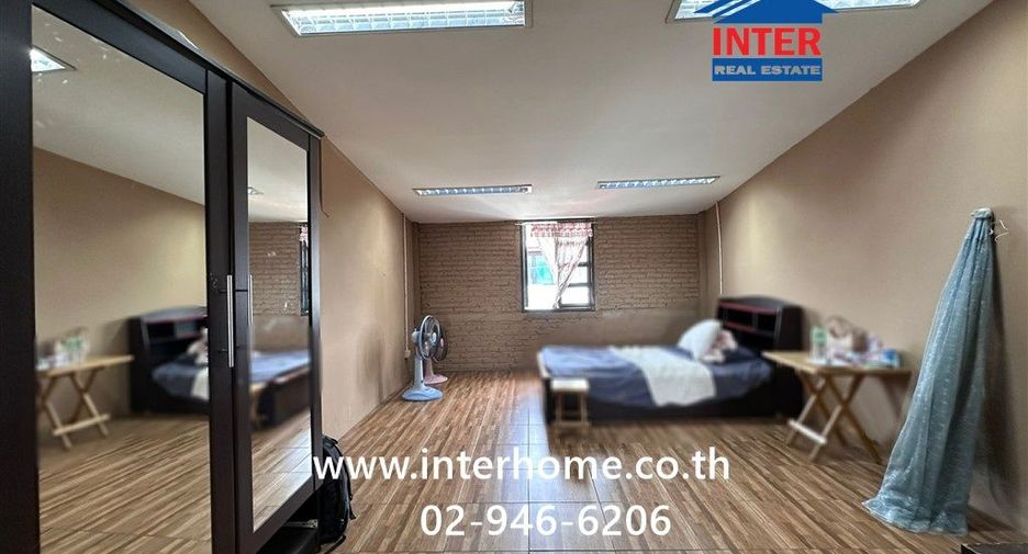 For sale 2 bedrooms retail Space in Suan Luang, Bangkok