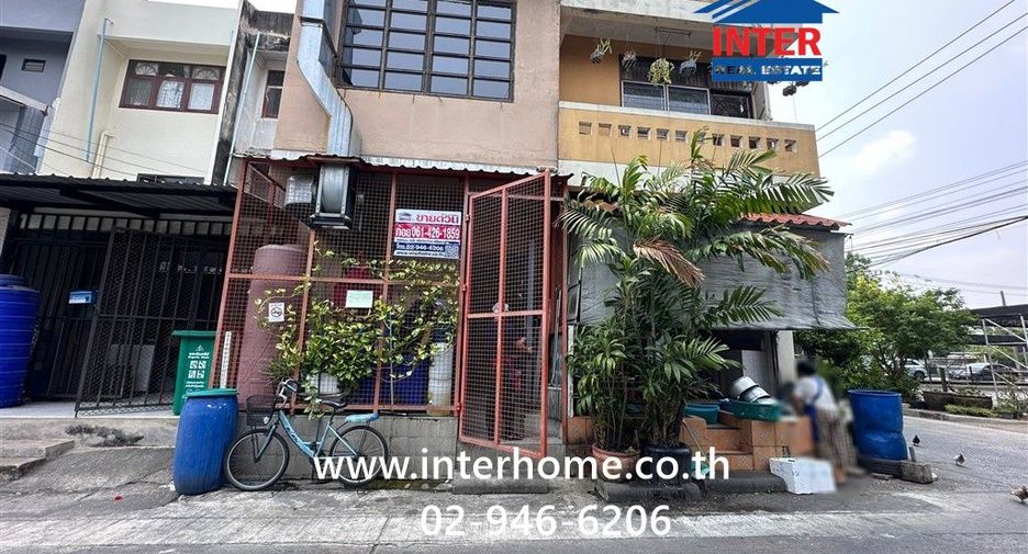 For sale 2 bedrooms retail Space in Suan Luang, Bangkok